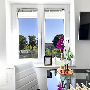 Lauris Luxury Apartment